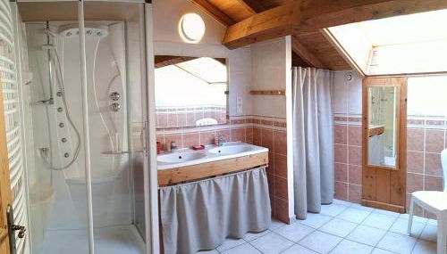 Maison en pierre avec sauna et jardin à Chalmazel - FR-1-496-39 - Foto 5