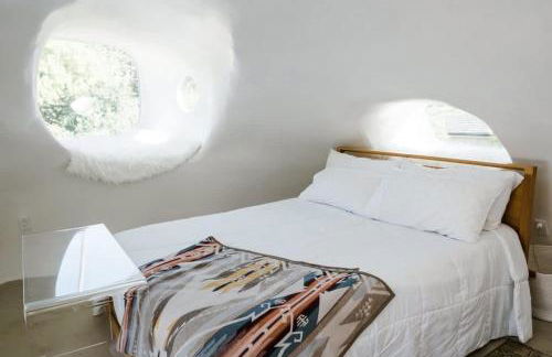 Unique Sculptured House with Private Beach Access - Foto 11