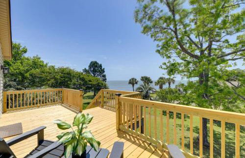 Waterfront Crystal Coast Vacation Rental with Deck! - Foto 1