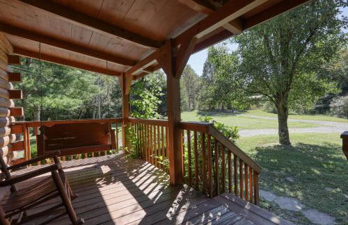 Creek Heaven - 2 Bedrooms, 2 Baths, Sleeps 6 Cabin by RedAwning - Foto 37