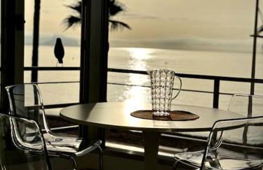 Beachfront, First line, 2-Bdr,2-Bath, Swiming Pool - Photo 2