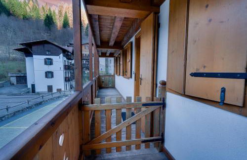 Borgo Nuovo Deluxe Apartment - Netflix, Disney plus, a 2 minuti dalle piste con garage box e parcheggio privato incluso - Foto 21