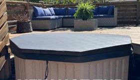 Light & Cozy Oasis with Private Pool and Hot Tub - Photo 4