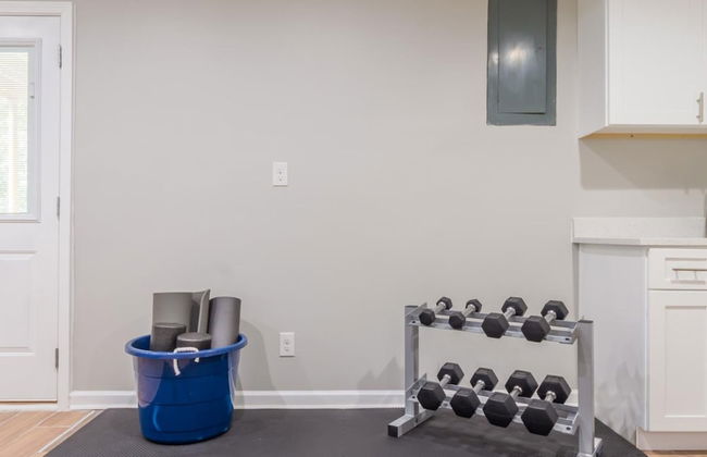 Beautiful Large Newly Renovated 5 Bedroom House - Foto 31