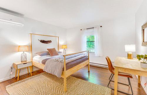 Private Hot Tub Tree-Lined Poconos Home! - Foto 10