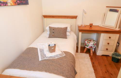 The Roundhouse - Photo 13