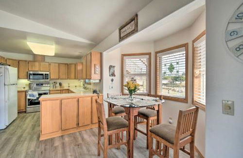 Pet-Friendly Ocean Park Home with Decks and View! - Foto 11