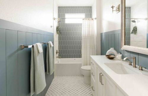 Luxury Lake LBJ Waterfront Home with Hot Tub and Boat Slip - Foto 58