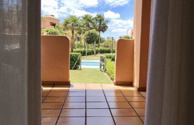 Casares Beach Golf Apartment With Private Garden and Pool Access - Foto 13