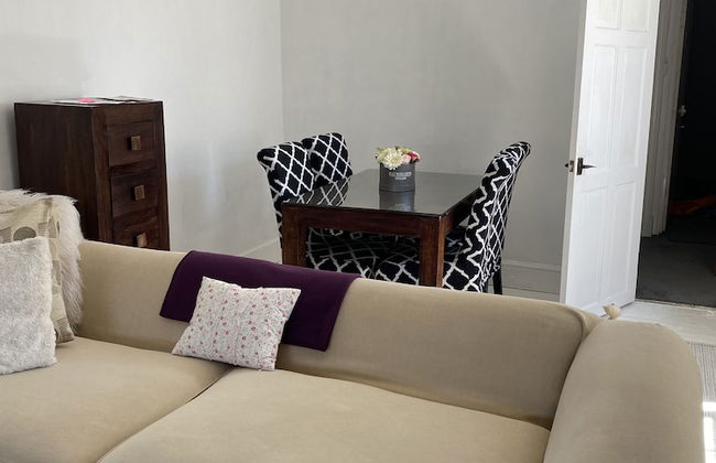 Stunning 2-bed Apartment Above Schooners Bar - Foto 21