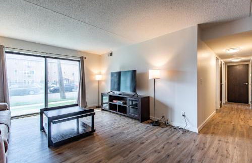 Modern, Rustic 2 Bed 1 bath 6 blocks from Mayo - Foto 5