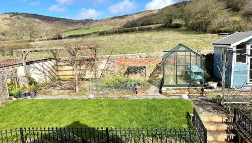 Modern and cosy 4 bedroom home in the Mendip Hills, North Somerset - Foto 2, Garden