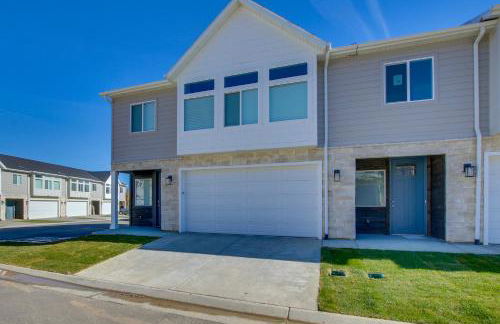 Garden City Townhome with Fireplace Near Bear Lake! - Foto 3