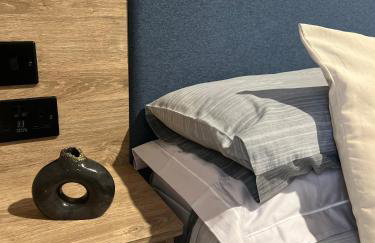 Modern Caravan 2025 with Decking - Foto 9