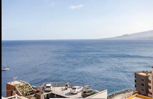 Apartamento con Vistas al mar y jacuzzi privado - Foto 33