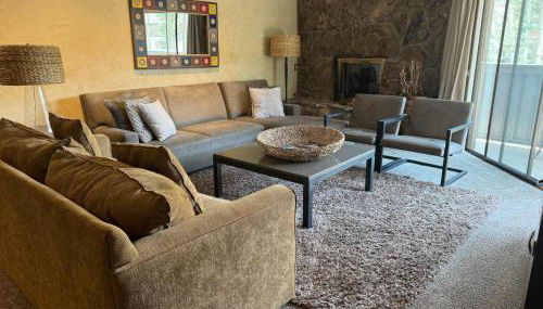 Best location in the heart of lions head, Ski lockers, jacuzzi and pool - Foto 2