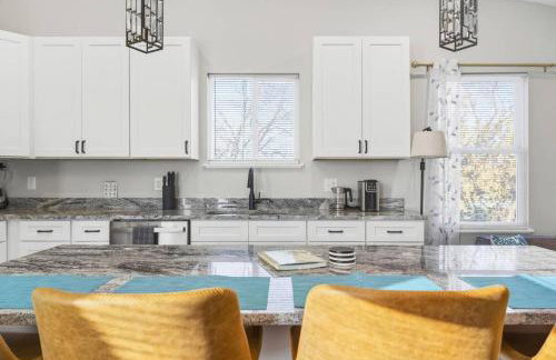 Cozy Comfort near Fountain Square- Downtown Indy - Photo 50