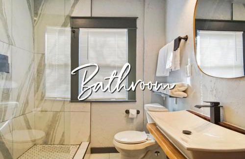 5BR Home 3 min to Paseo Arts #04 - Photo 26