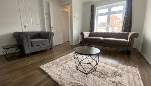 Charming 3Bed House in Strood - Foto 1