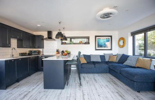 THE ANNEXE AT UPPER BEACH HOUSE - Photo 25