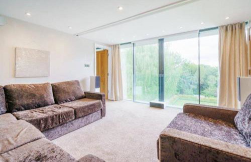 Luxury 8 bedroom home with leisure wing - Foto 5