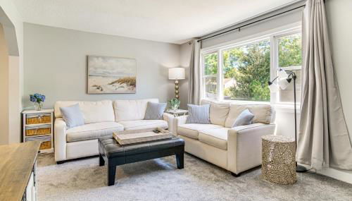 Private Beach and Resort-Style Perks Cape Cod Home - Foto 5