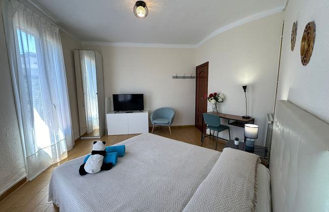 Rooms Valencia - Photo 20