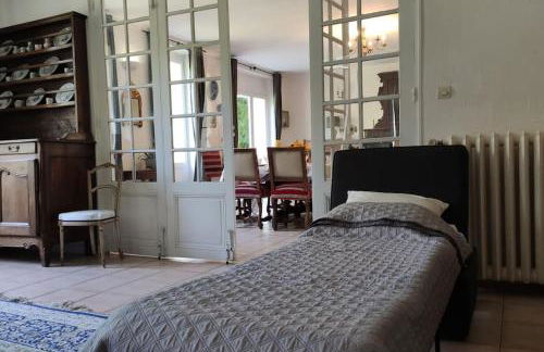 Charmant 110m2 avec jardin privé - Foto 23