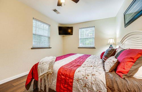 Lakeside Blue Eye Escape with Game Room and Hot Tub! - Foto 19