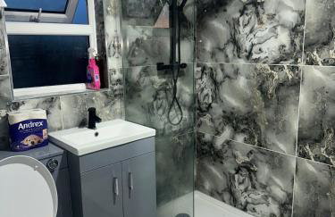 Modern Studio Flat In A Guest House In Basildon - Foto 1