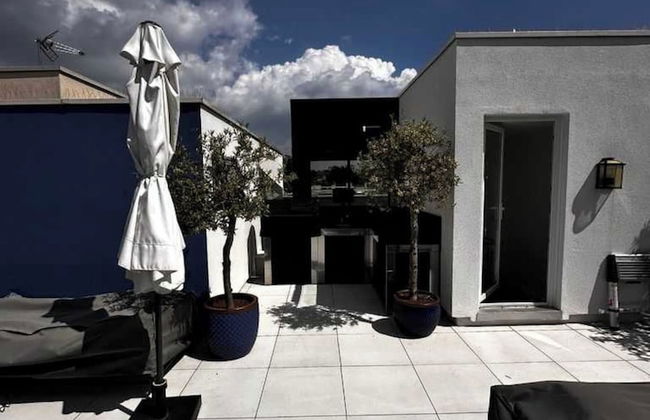 Exclusive Apt w/ Rooftop -2bd/4p Porte D'auteuil - Photo 20