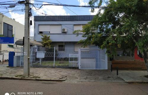 Consulado EUA Apto 1 dorm na frente do Consulado Americano com garagem Porto Alegre - Foto 52