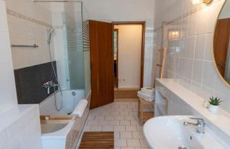 RR - Comfortable Apartment 60 qm - Central - WIFI - Foto 8