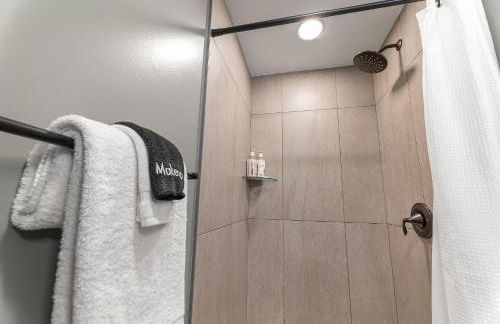 Brand New Condo in the Heart of Traverse City! - Foto 25