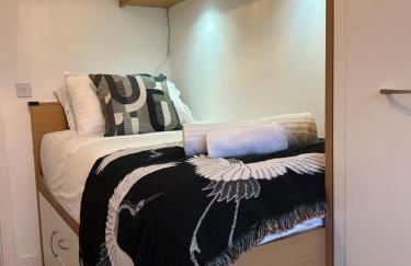 Kings Reach Slough nr Legoland and Ascot Stylish Homely House Sleeps Eight - Foto 26