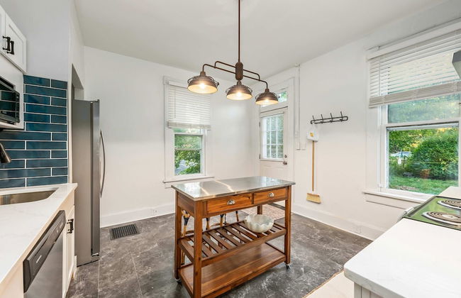 German Charm Suites Sleeps 8! - Foto 12