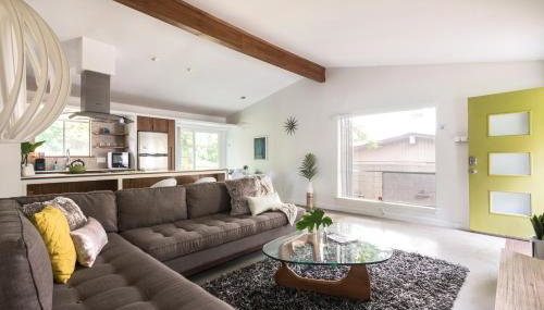 Quiet Haven with Huge Fenced Yard Fast Internet by Lodgewell - Foto 2, stove, pet friendly, minibar