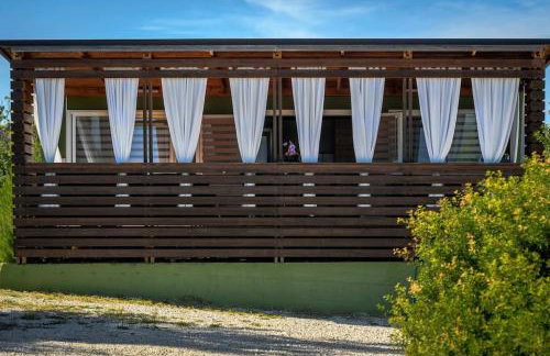 Cozy and Chic Little House with Pool Ivinj-2 - Foto 12