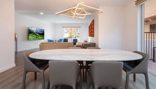 Stunning 3-BR Residence with Free Parking & Patio - Foto 4