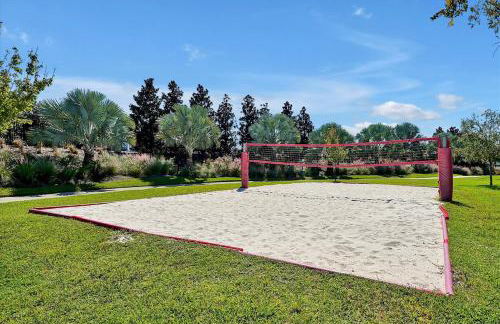 Cozy 3 Bedroom Townhouse Near Disney w/ Patio - Foto 26