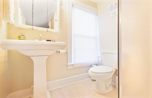 3BR, 2BA house steps from historic Jonesborough - Foto 6