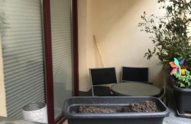 Central-Quiet-5min to tram-shopping- - Foto 18