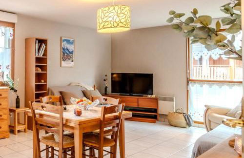 Slow Chalet Thônes lake & mountain 15 min to ski lift balcony parking - Foto 8