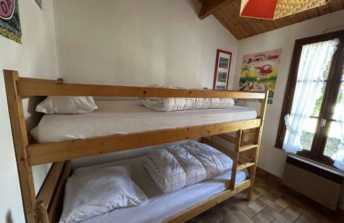 Maison avec Jardin, à 300m de la Plage, 2 Chambres, 4 Couchages, Terrasse et Barbecue - FR-1-224B-158 - Foto 8