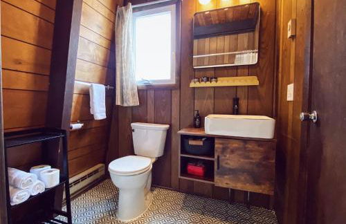 Designer Poconos Chalet I Ski, Skate, Lakes, Family-Friendly - Foto 19