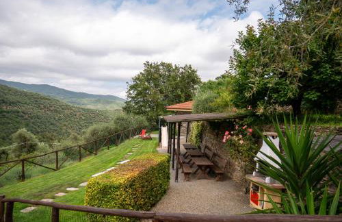 HOST4U - BORGATA VALLONE Apartments with Stunning Garden and Parking - Foto 73