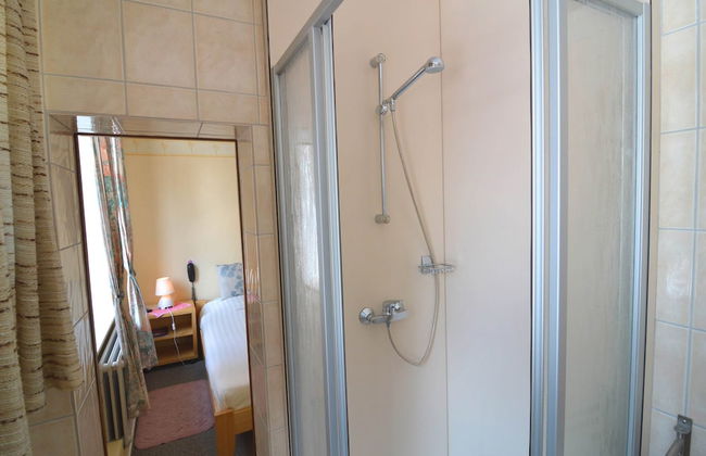 Former Hotel with Swimming Pool, Hot Tub, Sauna for Family Groups - Foto 34