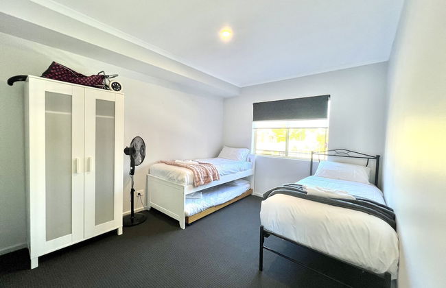 Big Apartment Free Wifi Gated Parking Heating - Foto 56