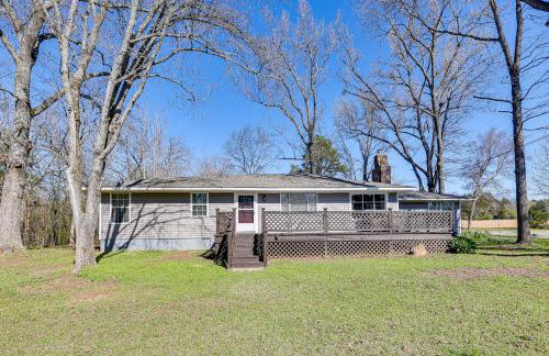 New Blaine Getaway - Walk to Lake Dardanelle! - Foto 20