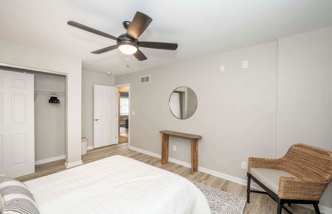 Poolside Paradise Near the Ark - Foto 17